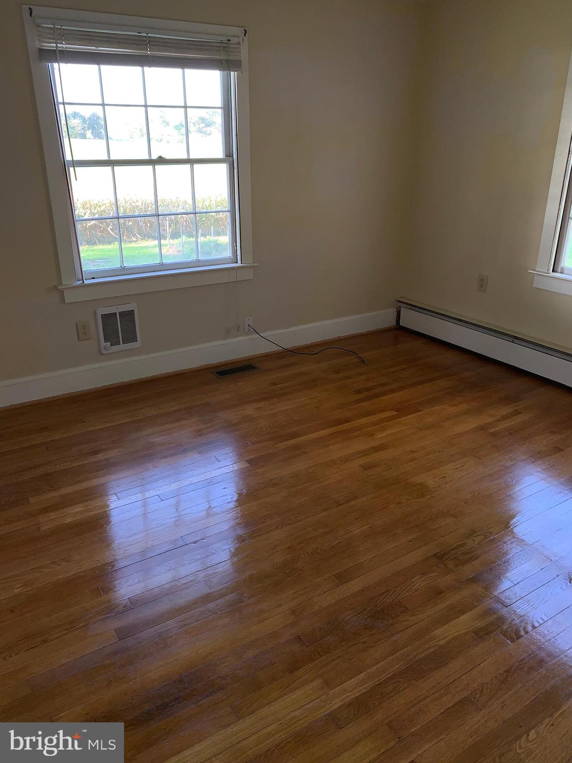 CEDAR RUN ESTS - Residential Lease