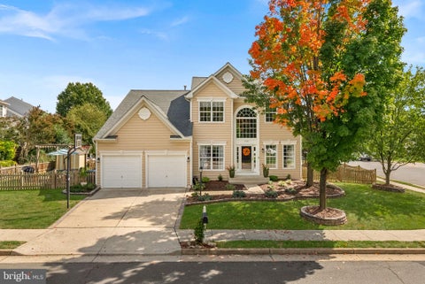 Photo of 702 Mount Holly Place NE, LEESBURG, VA 20176 (MLS # VALO2137506)