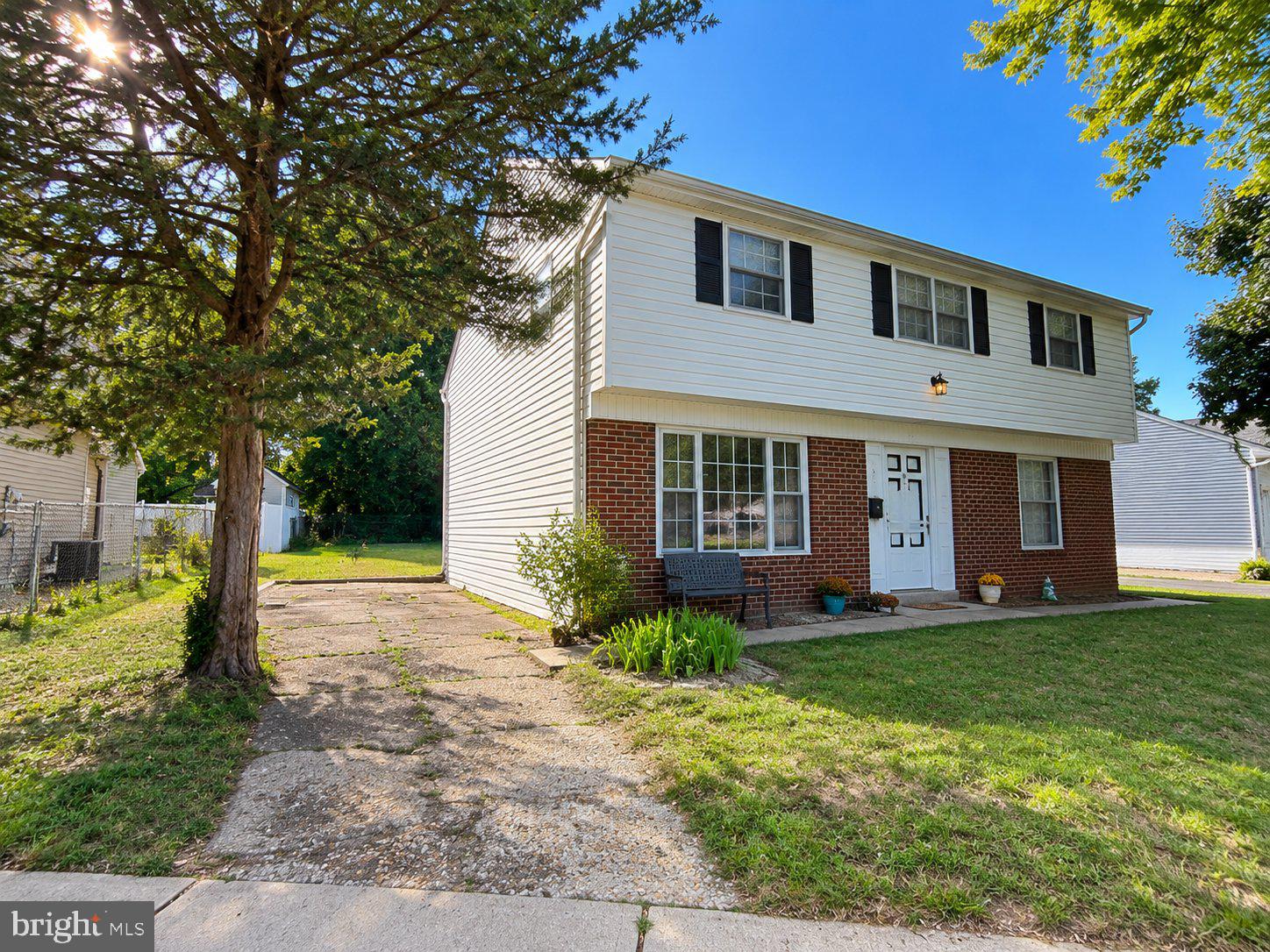 9 BRIARCLIFF ROAD
