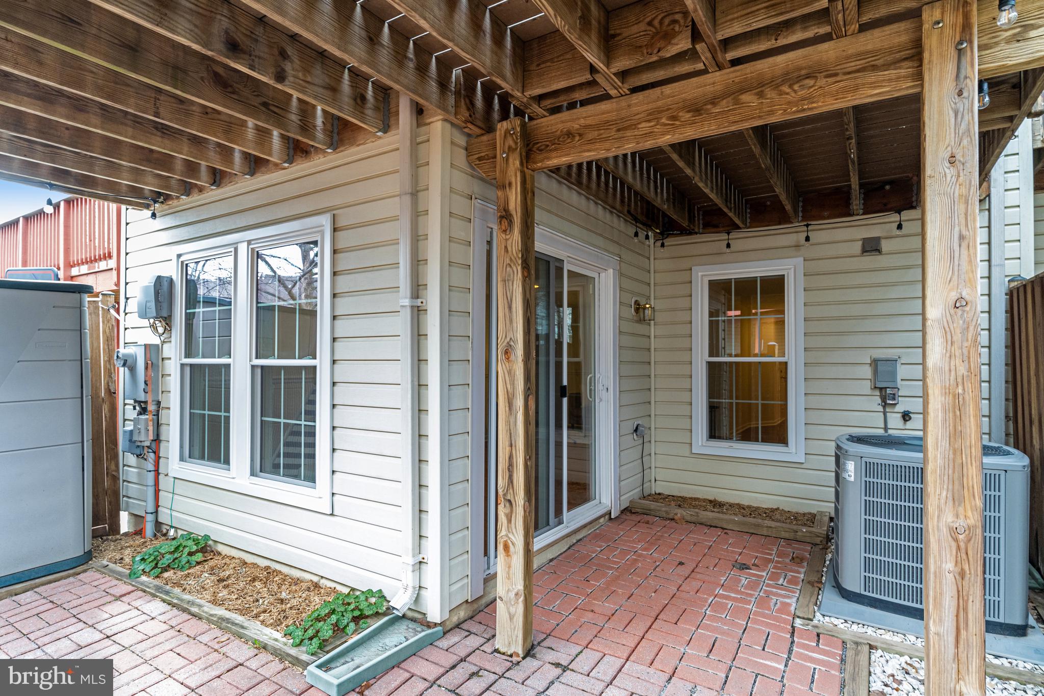 DOMINION STATION - Residential