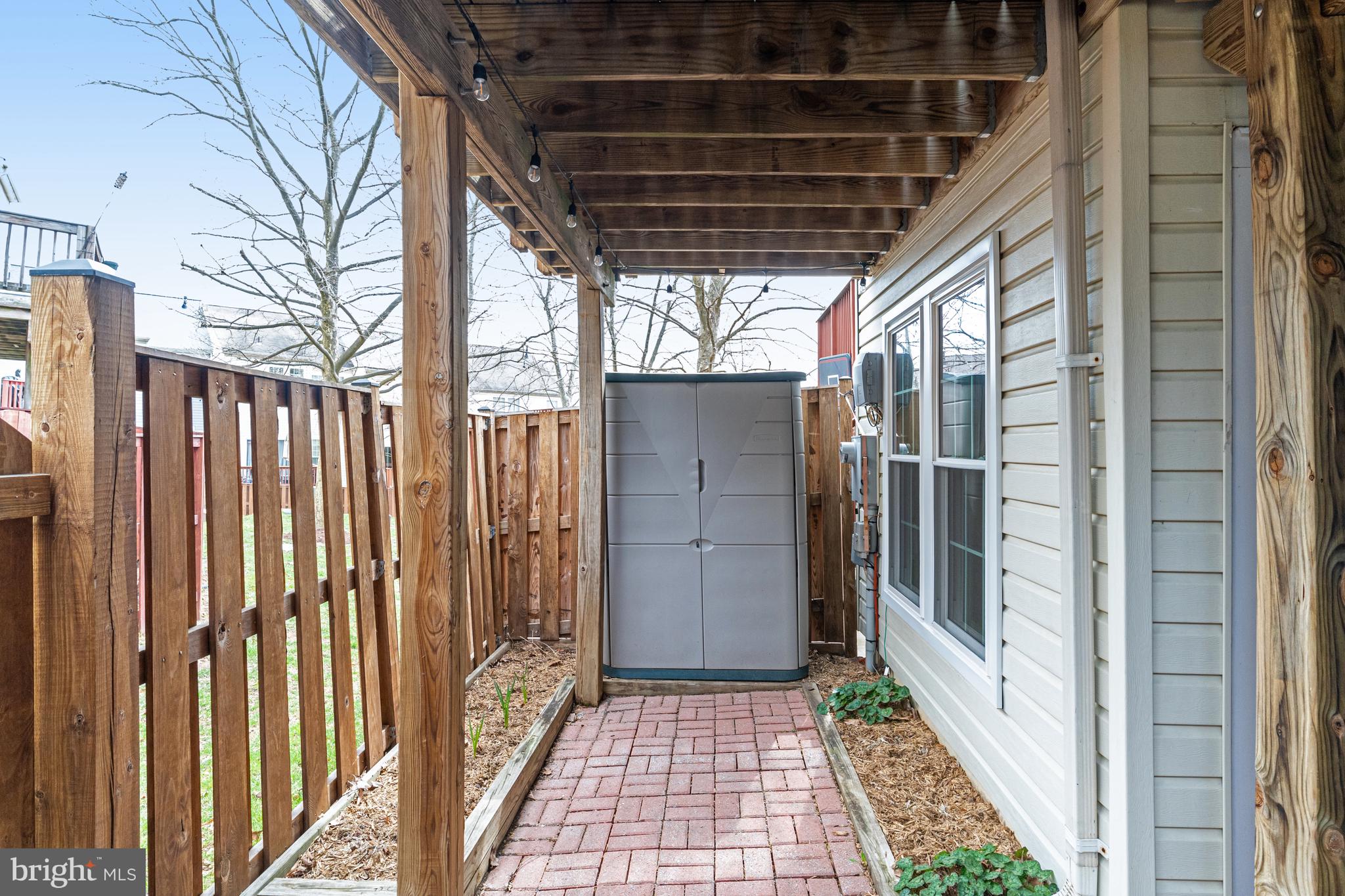 DOMINION STATION - Residential