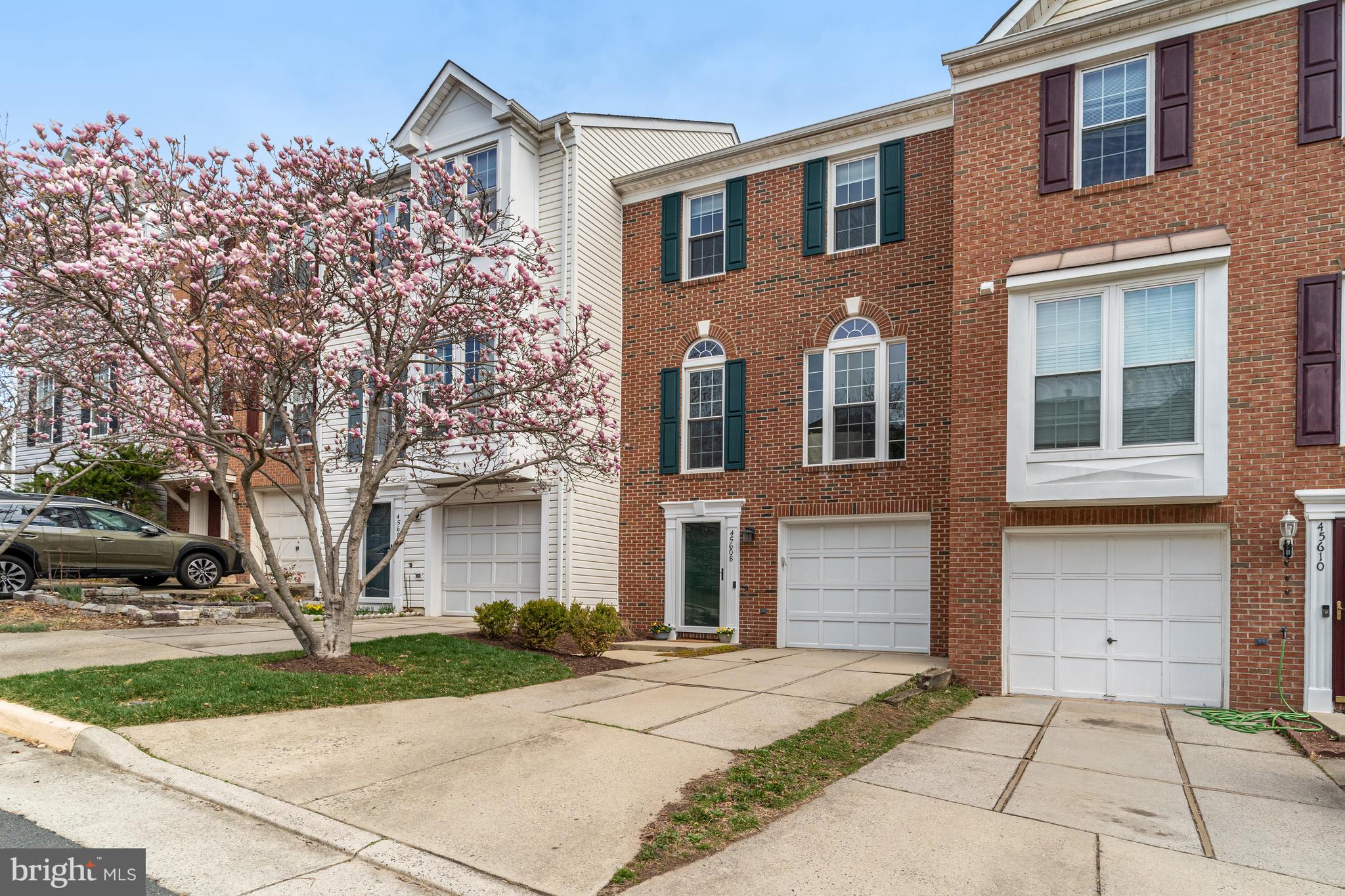 DOMINION STATION - Residential