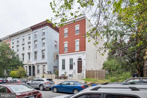 Photo of 1516 Green Street, PHILADELPHIA, PA 19130 (MLS # PAPH2525346) Photo of 1516 Green Street, PHILADELPHIA, PA 19130 (MLS # PAPH2525346)