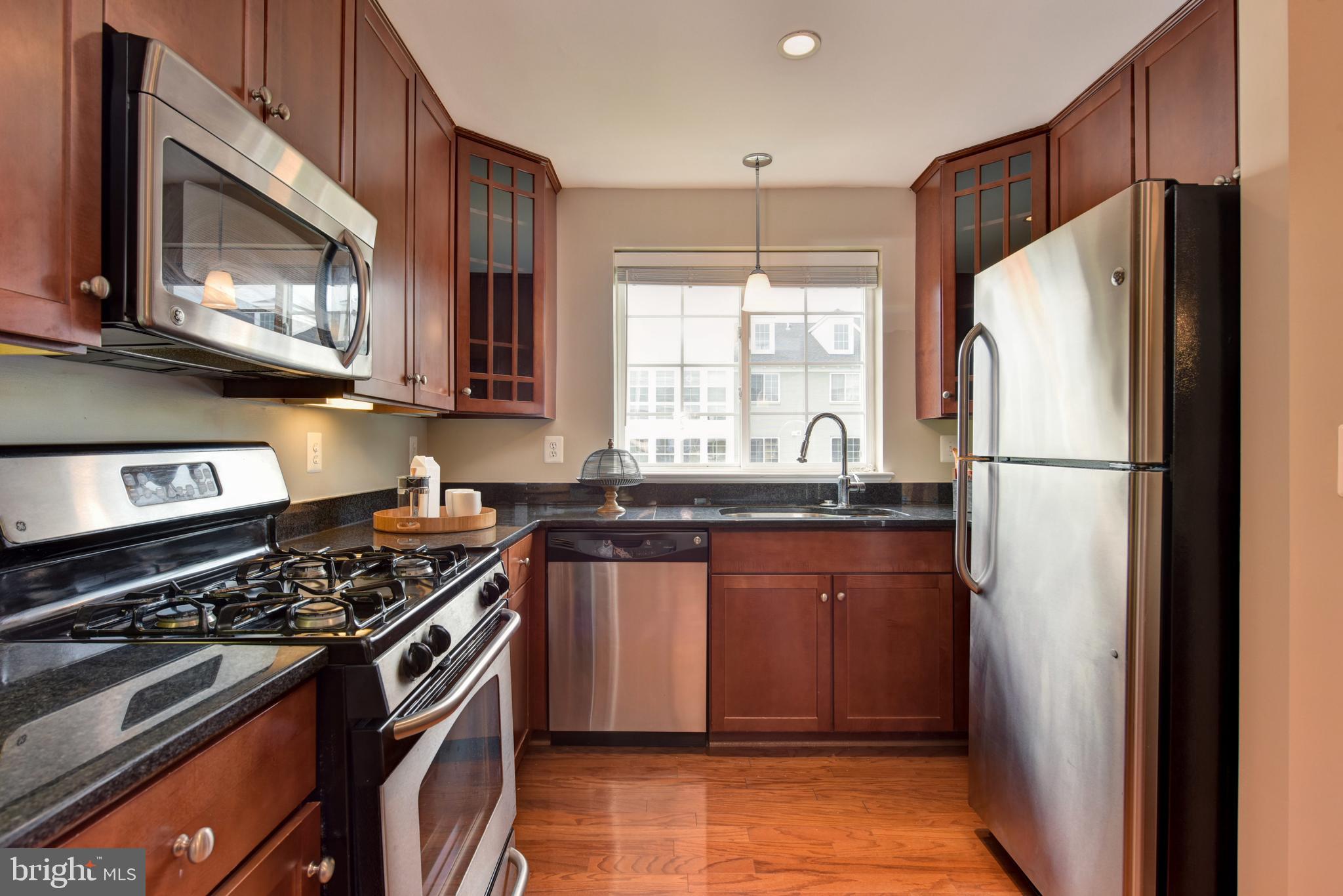 WEST VILLAGE OF SHIRLINGTON - Residential