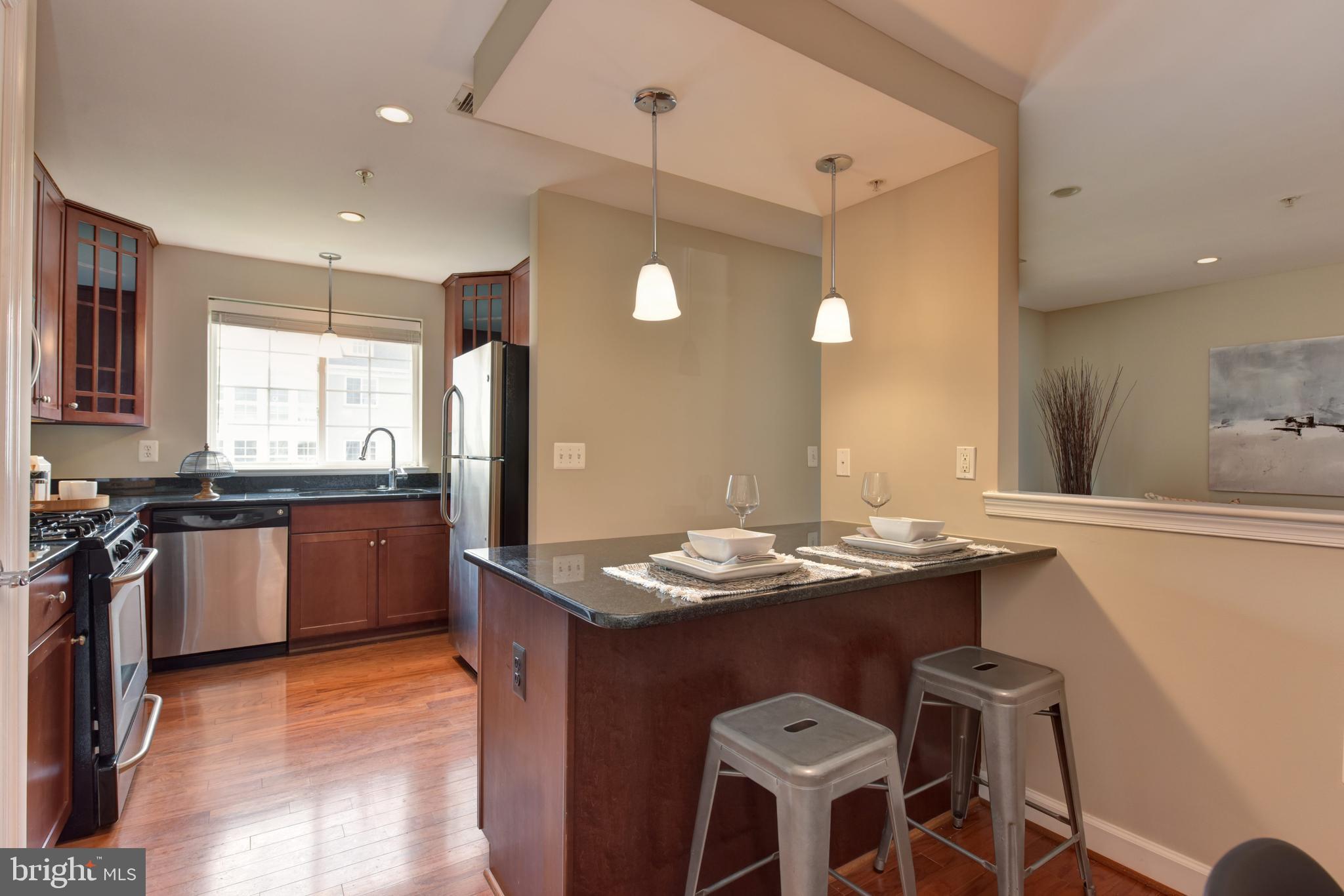 WEST VILLAGE OF SHIRLINGTON - Residential