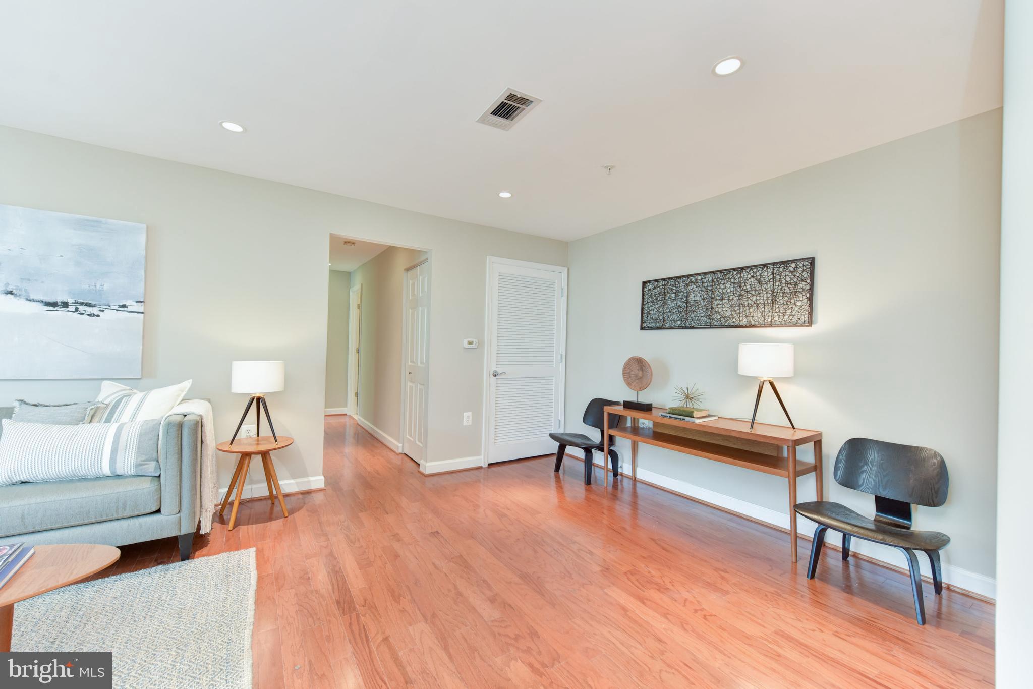 WEST VILLAGE OF SHIRLINGTON - Residential