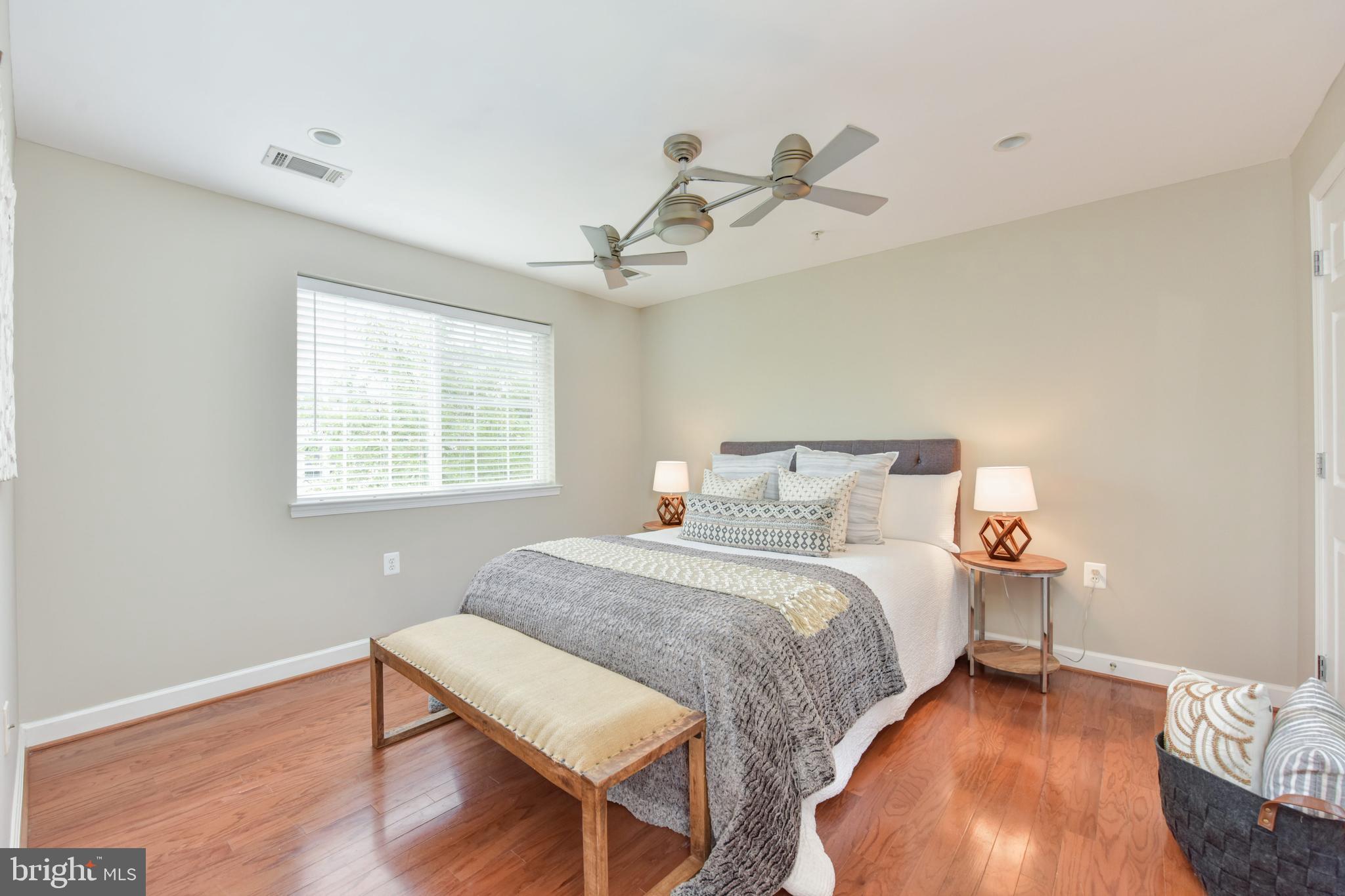 WEST VILLAGE OF SHIRLINGTON - Residential