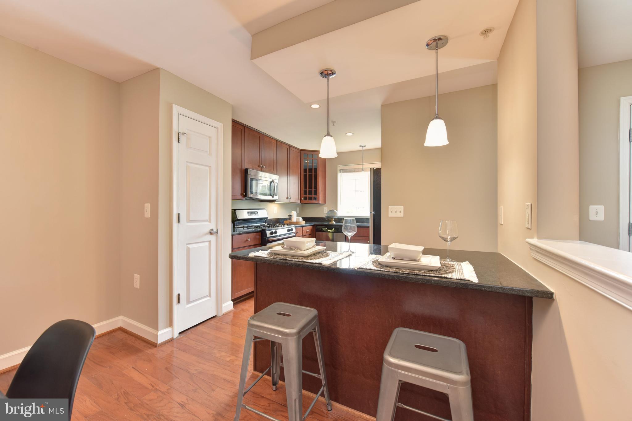 WEST VILLAGE OF SHIRLINGTON - Residential