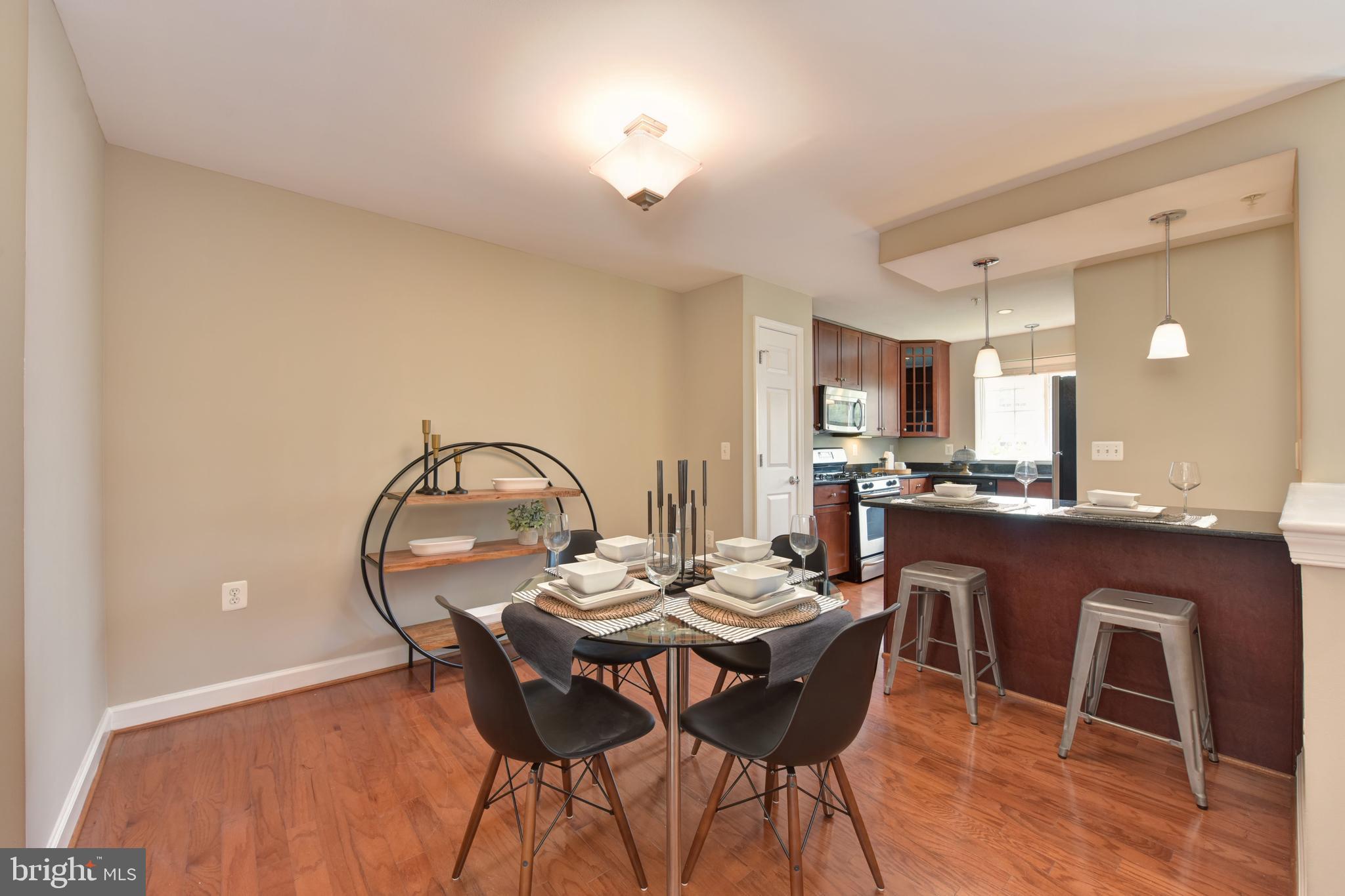 WEST VILLAGE OF SHIRLINGTON - Residential