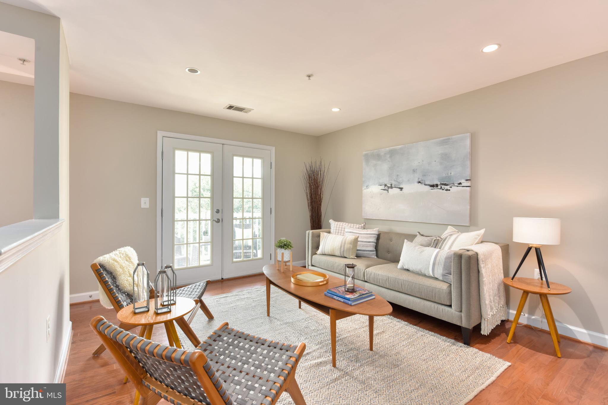 WEST VILLAGE OF SHIRLINGTON - Residential