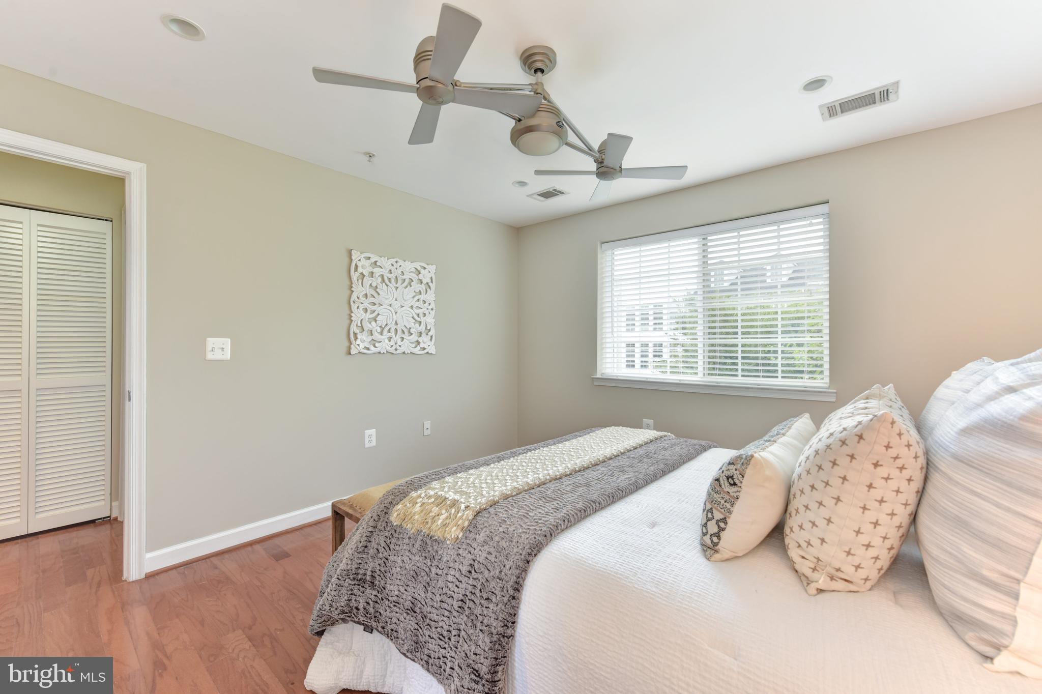 WEST VILLAGE OF SHIRLINGTON - Residential