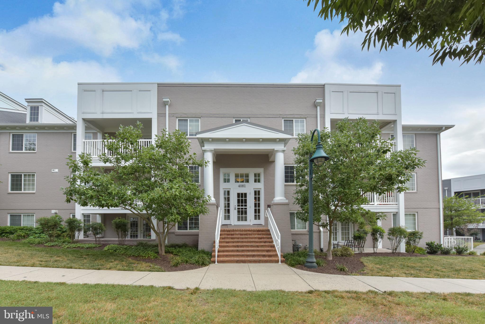WEST VILLAGE OF SHIRLINGTON - Residential