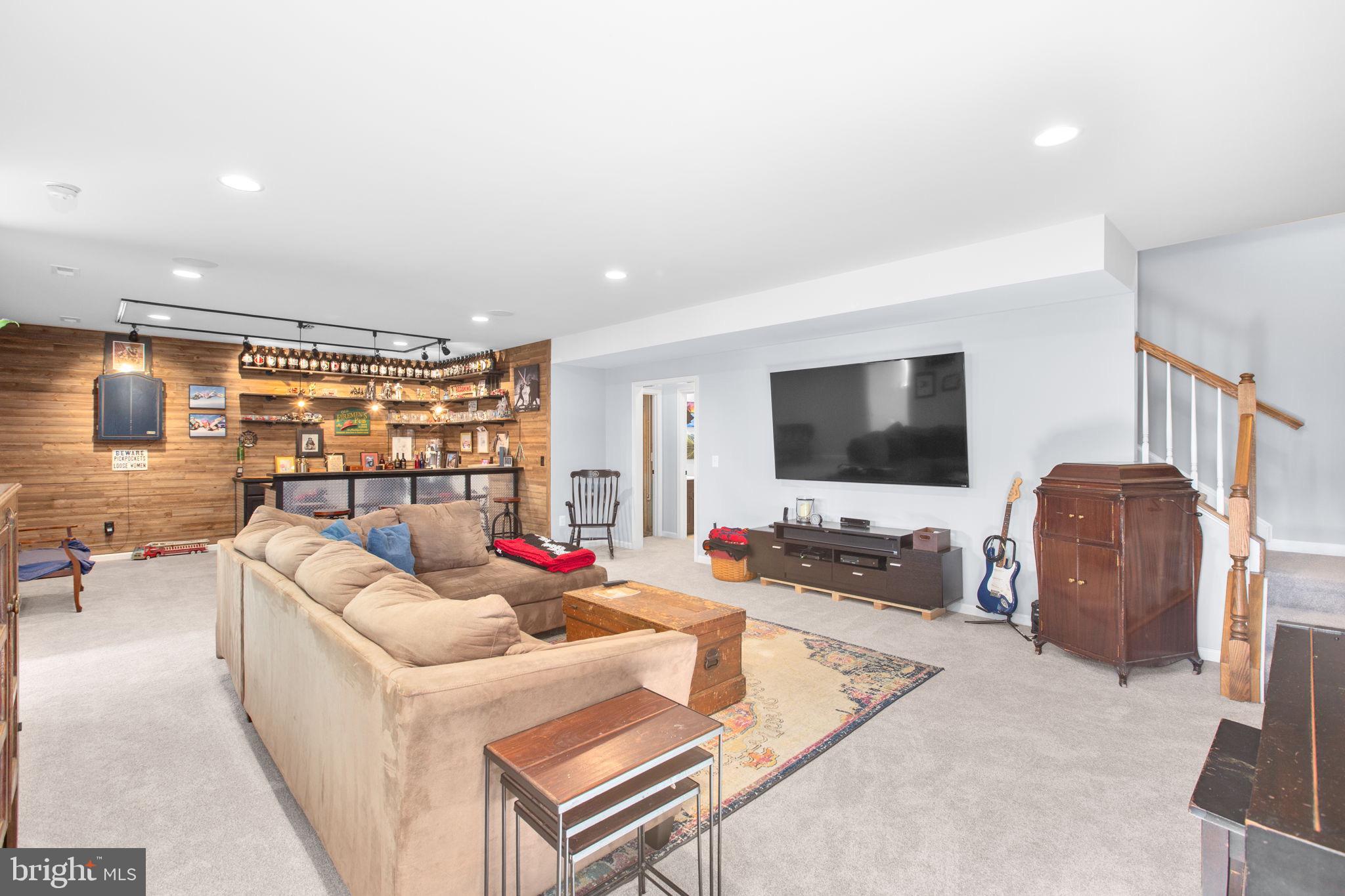 BROOKSIDE - Residential