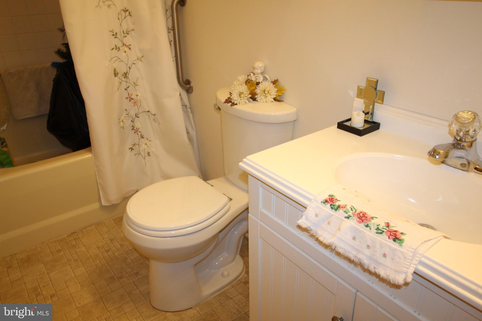 NESHAMINY FALLS - Residential