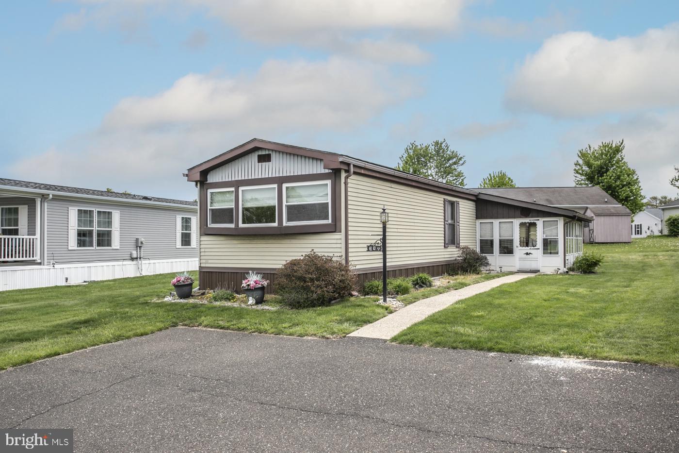 NESHAMINY FALLS - Residential