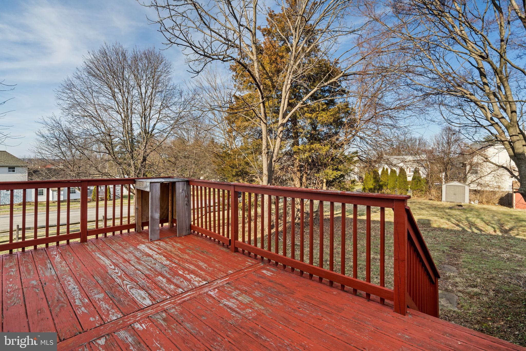 PLYMOUTH VALLEY - Residential