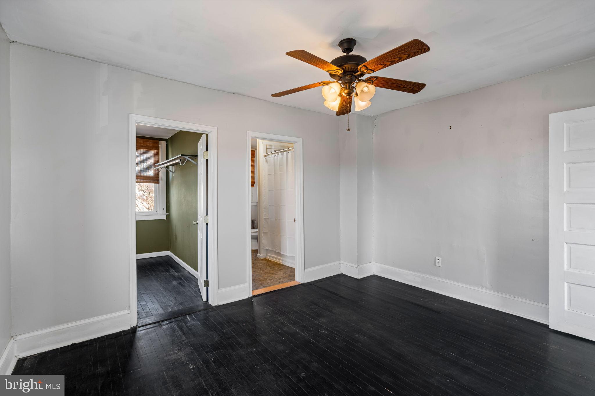 PLYMOUTH VALLEY - Residential