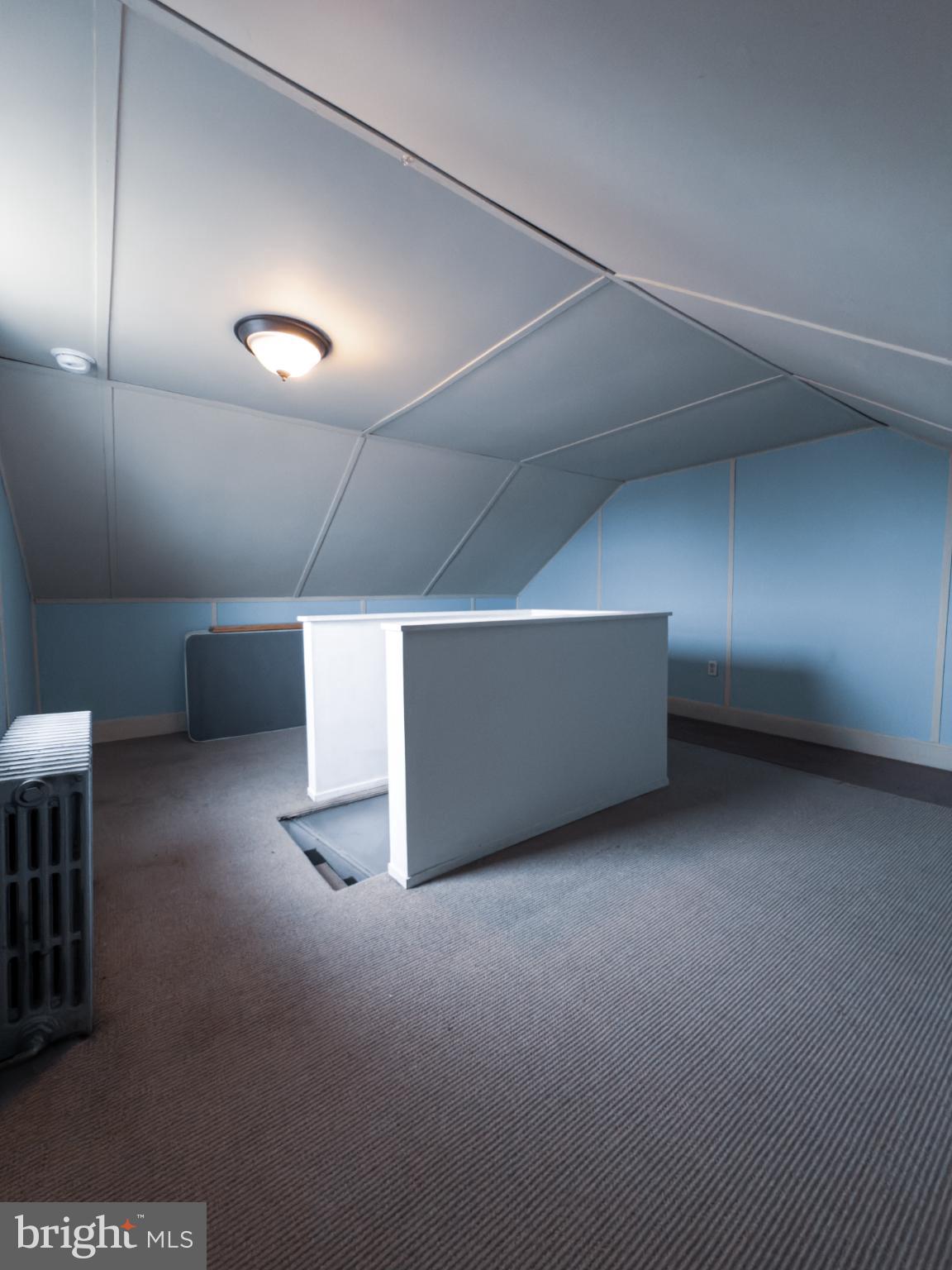 PLYMOUTH VALLEY - Residential