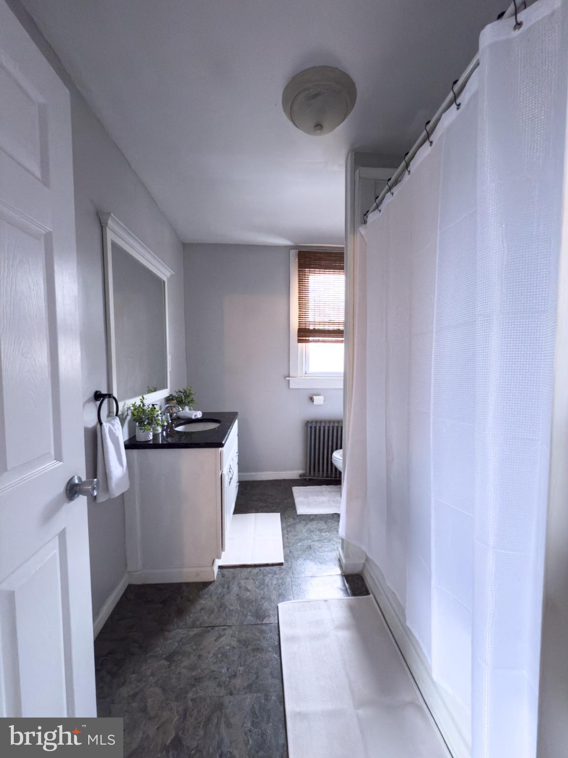 PLYMOUTH VALLEY - Residential