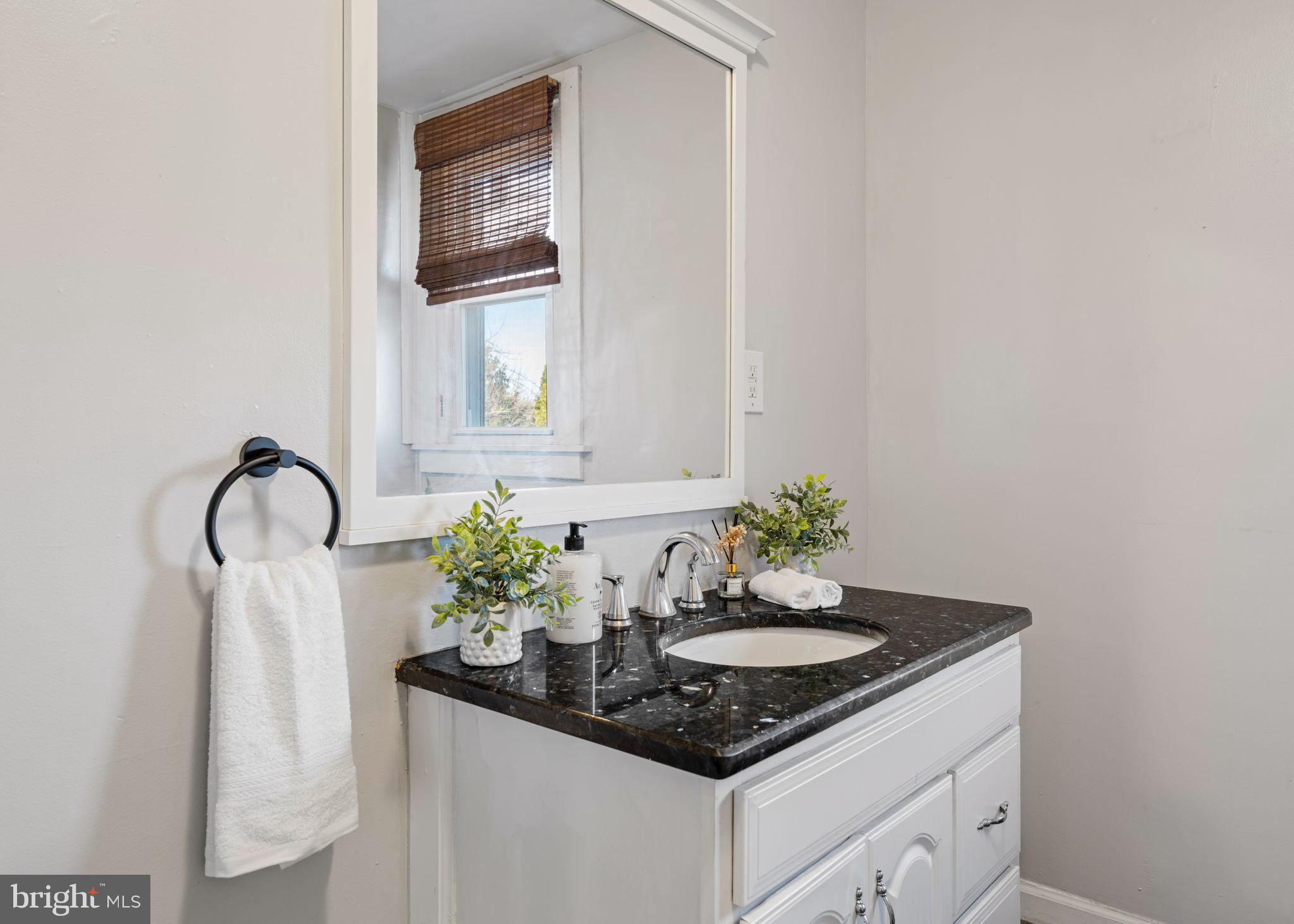 PLYMOUTH VALLEY - Residential