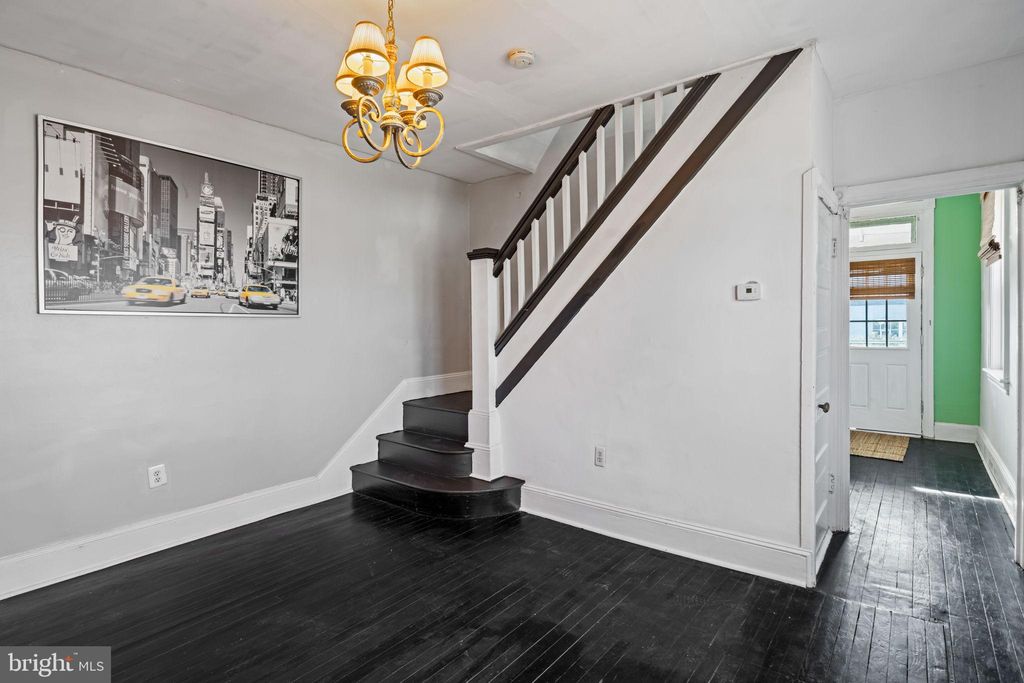 Photo of 117 Karrs Lane, CONSHOHOCKEN, PA 19428 (MLS # PAMC2161824)