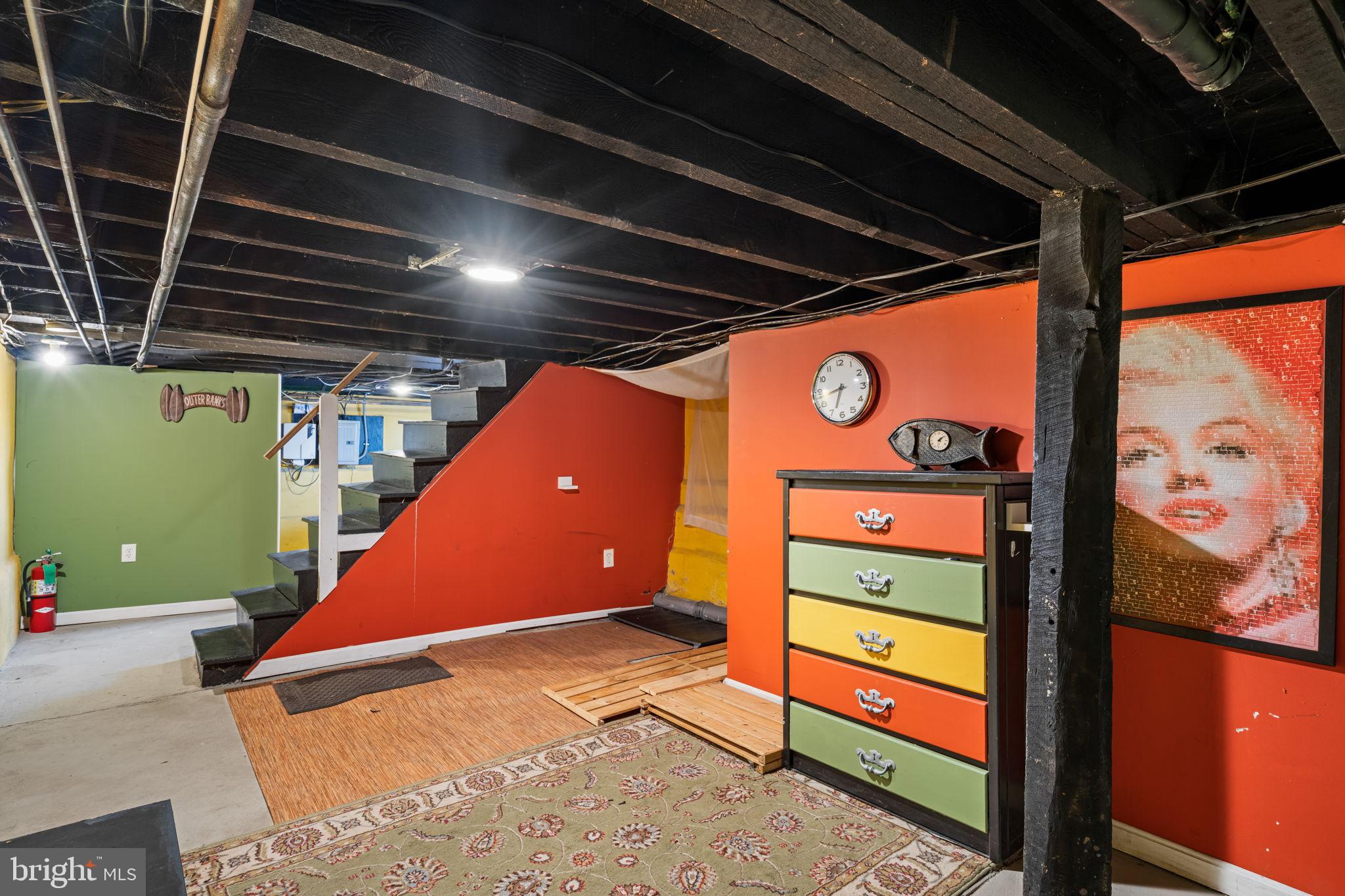 PLYMOUTH VALLEY - Residential