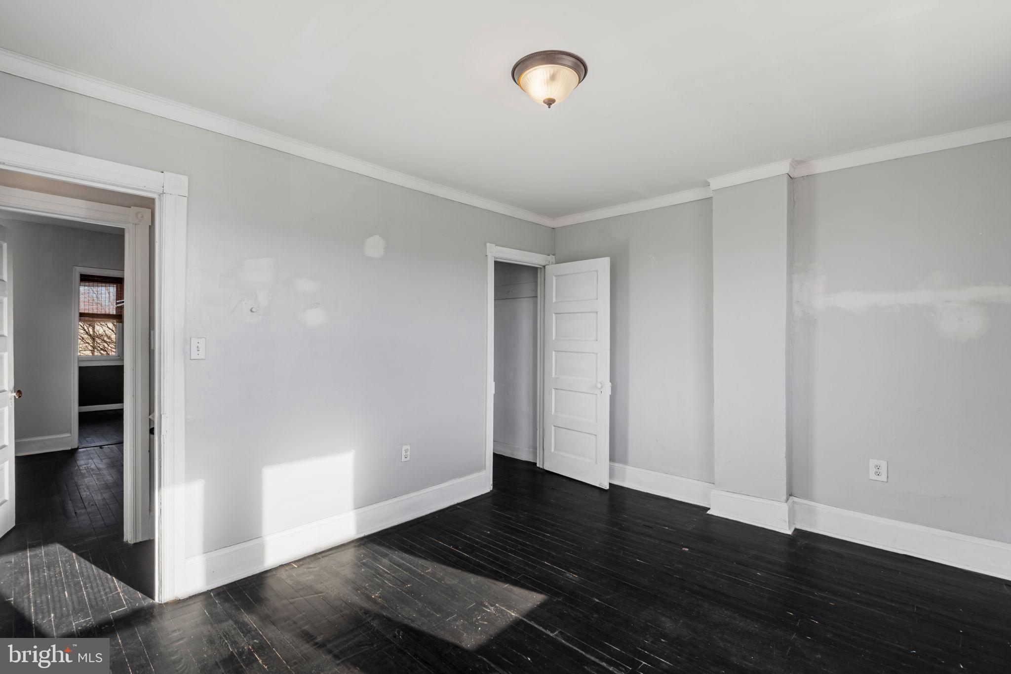 PLYMOUTH VALLEY - Residential