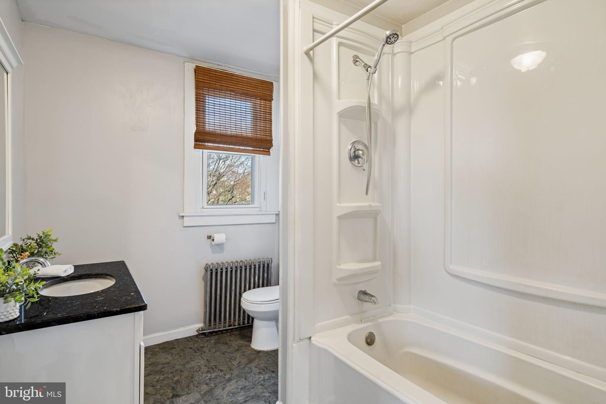 PLYMOUTH VALLEY - Residential