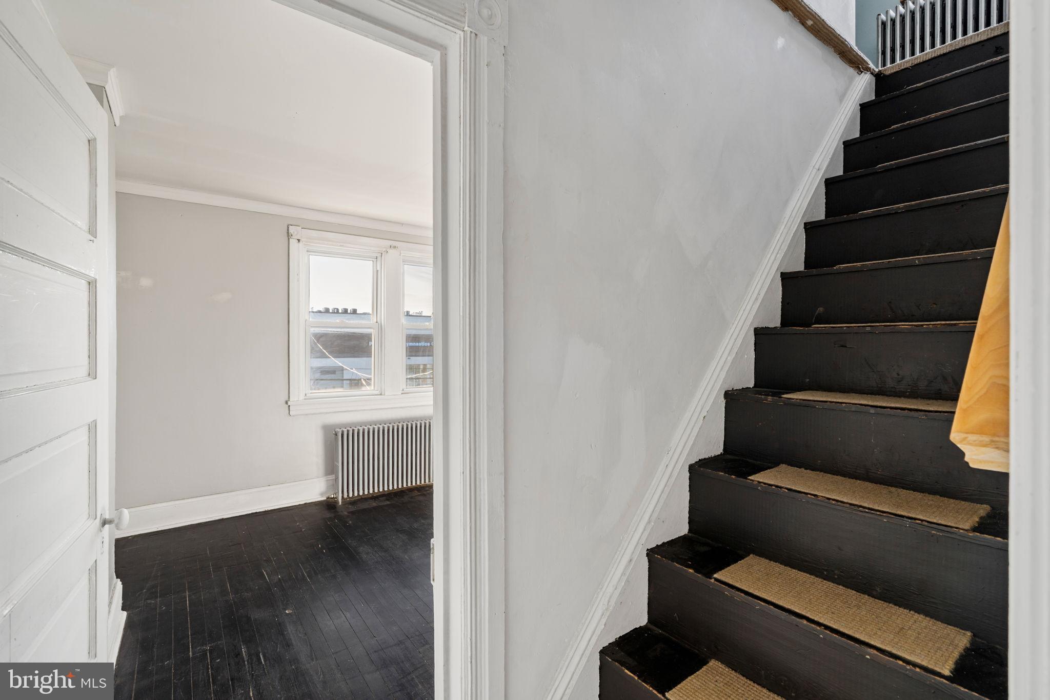 PLYMOUTH VALLEY - Residential