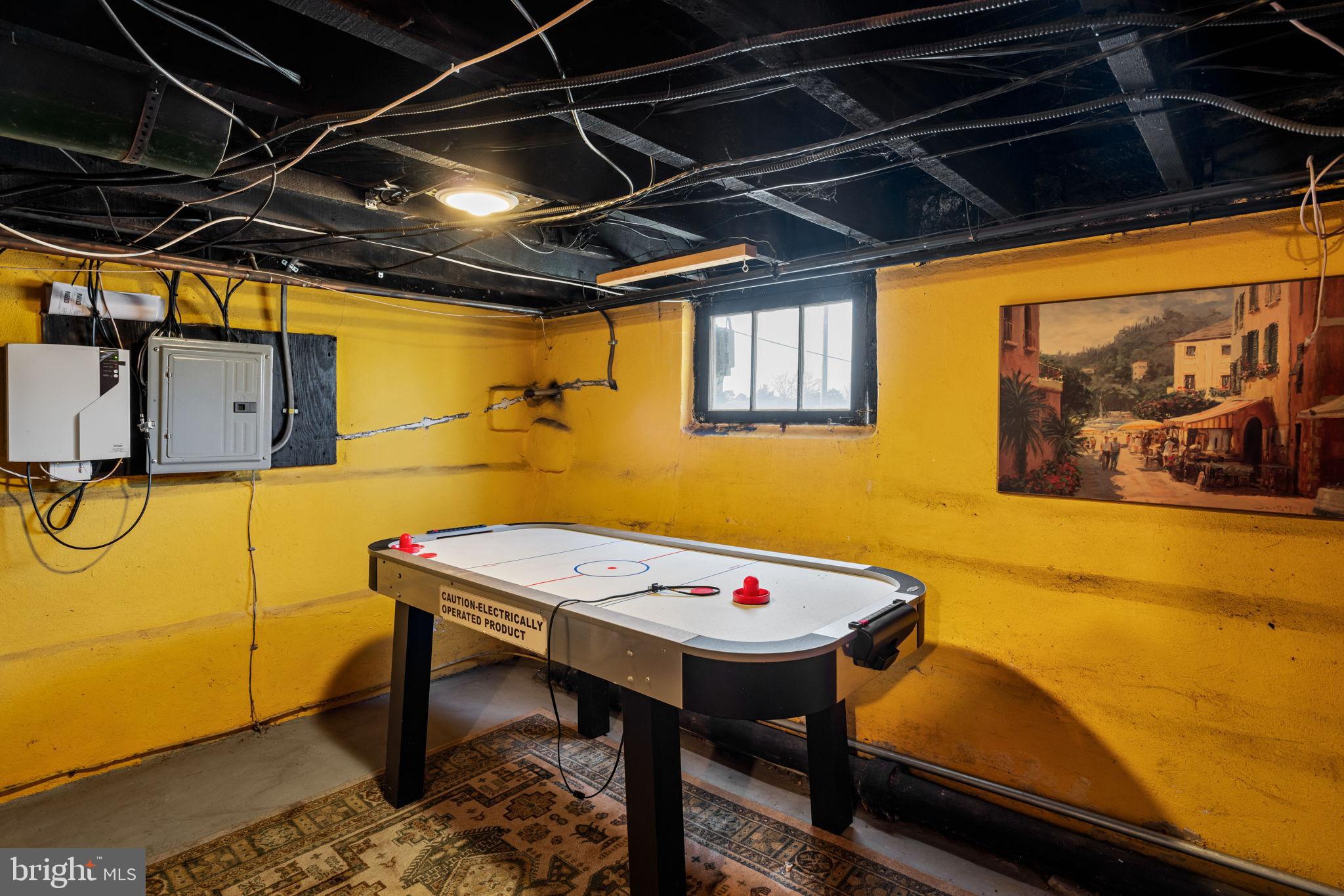 PLYMOUTH VALLEY - Residential