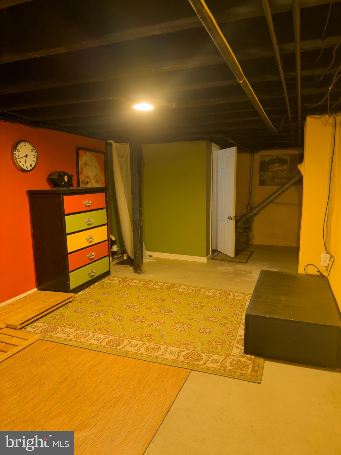 PLYMOUTH VALLEY - Residential