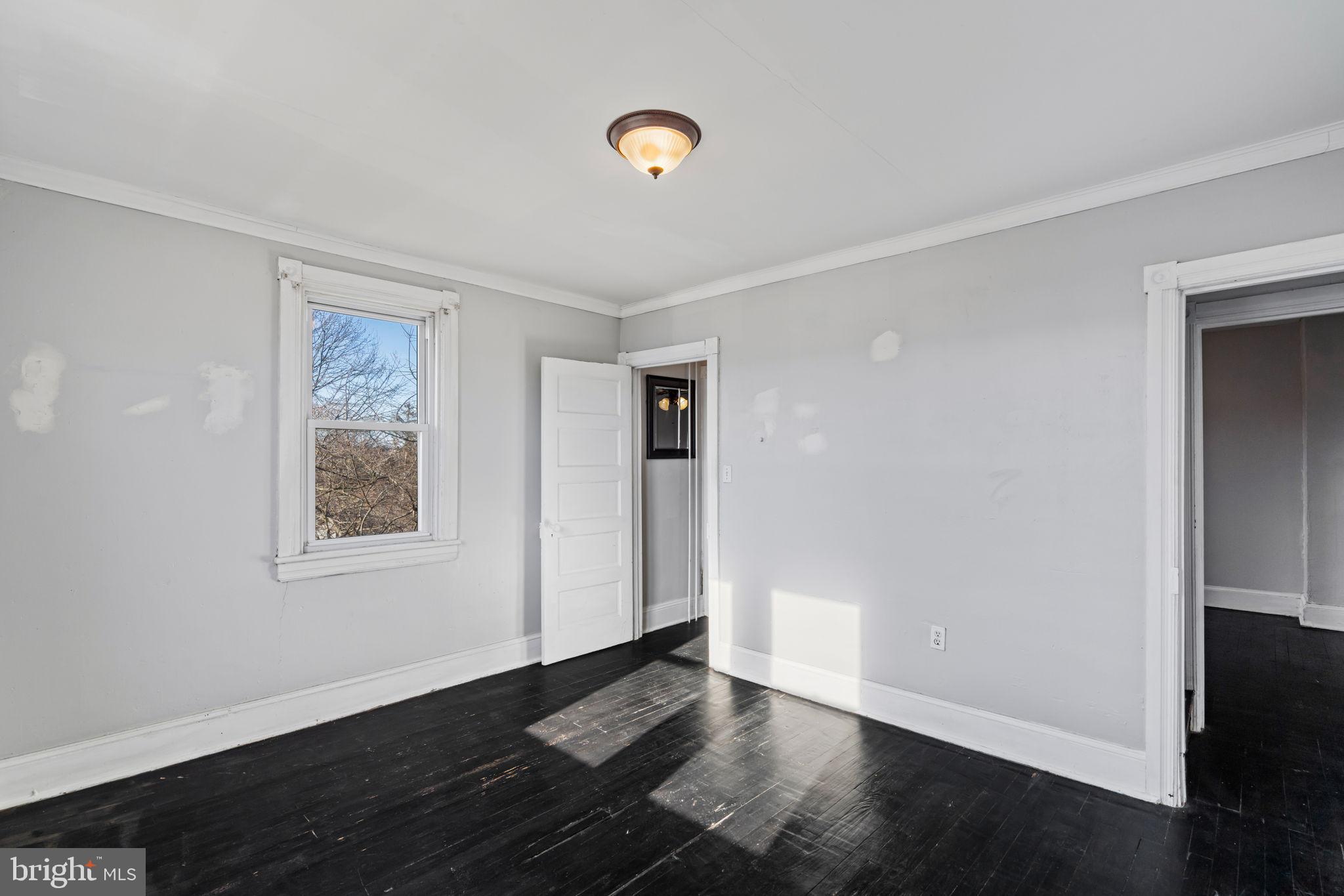 PLYMOUTH VALLEY - Residential