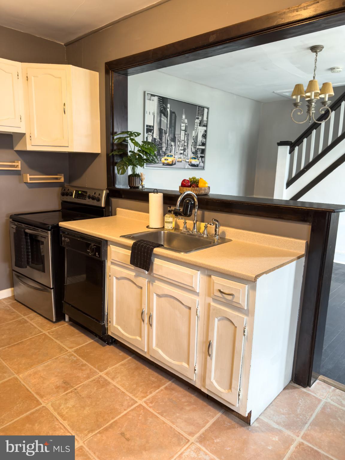 PLYMOUTH VALLEY - Residential