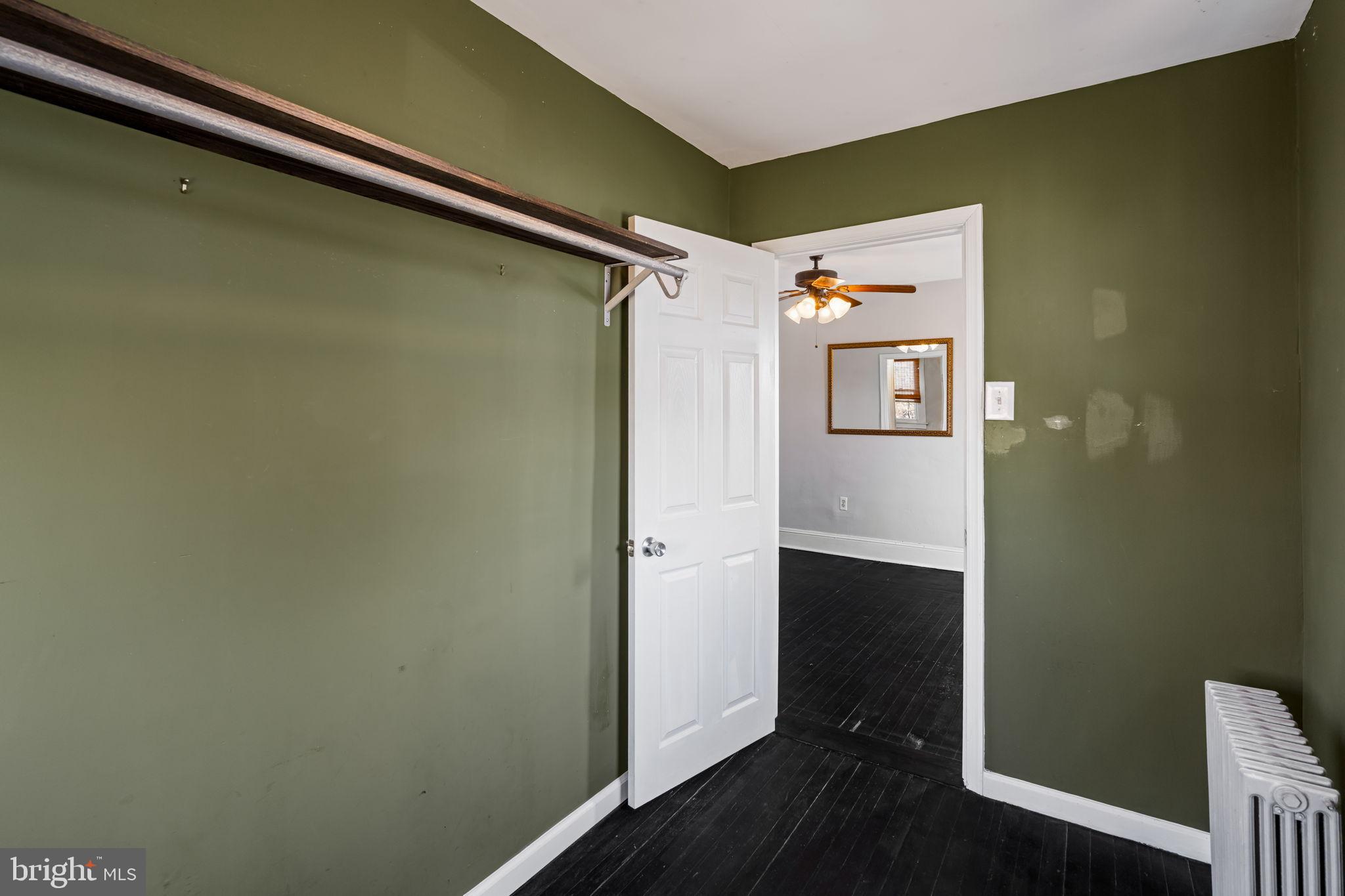 PLYMOUTH VALLEY - Residential