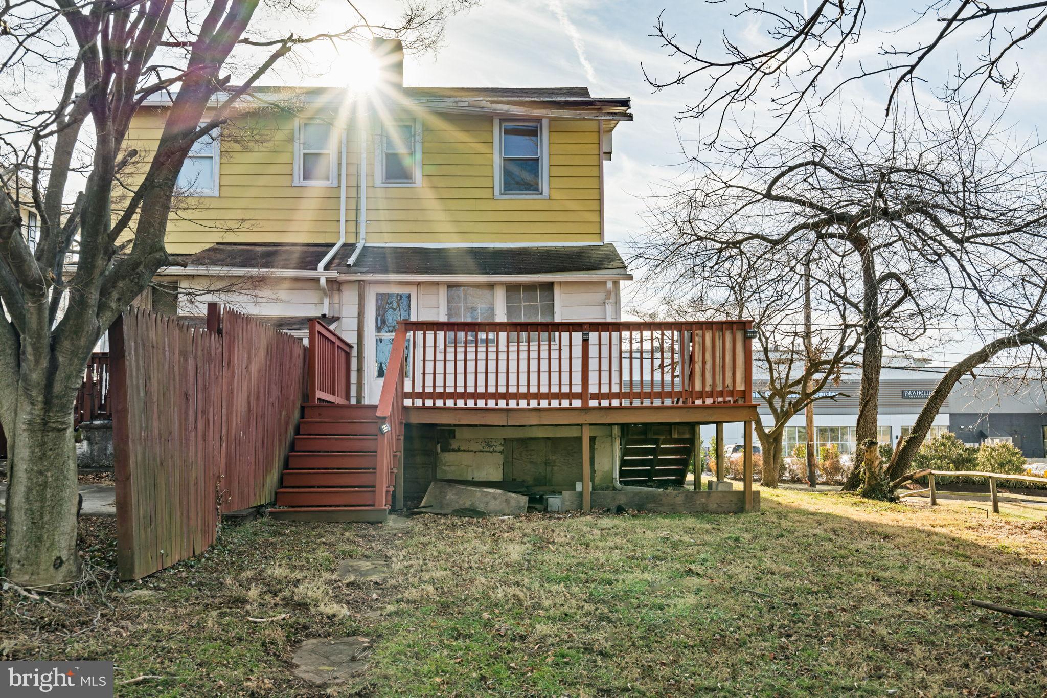 PLYMOUTH VALLEY - Residential