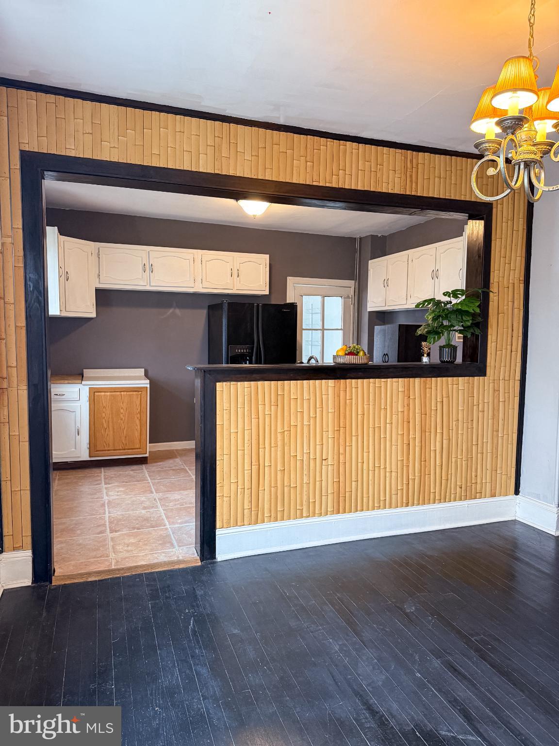 PLYMOUTH VALLEY - Residential