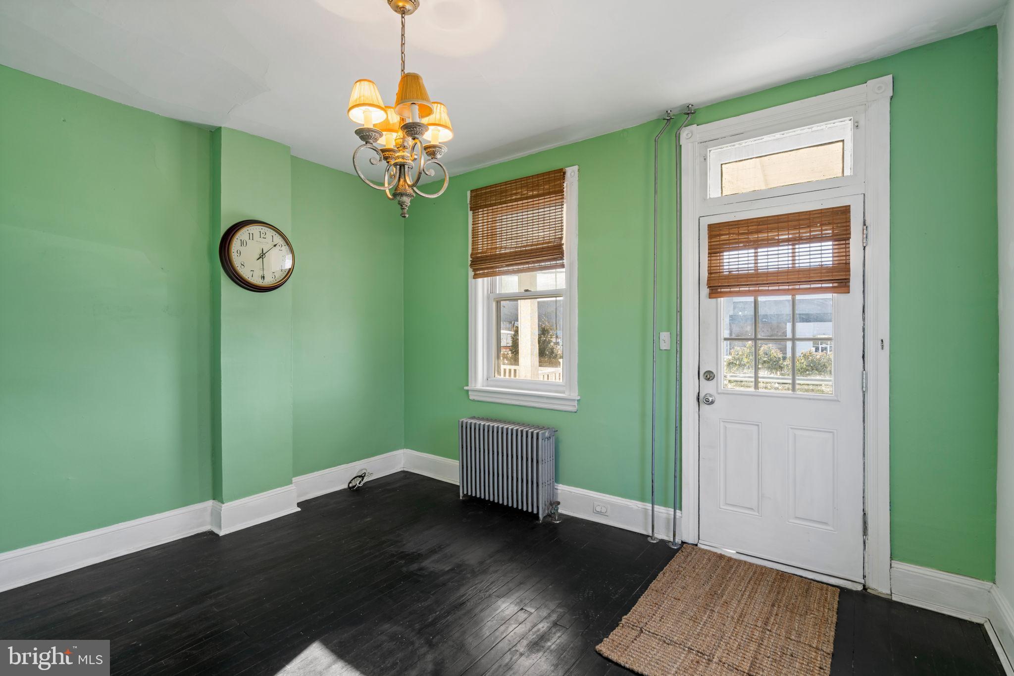 PLYMOUTH VALLEY - Residential