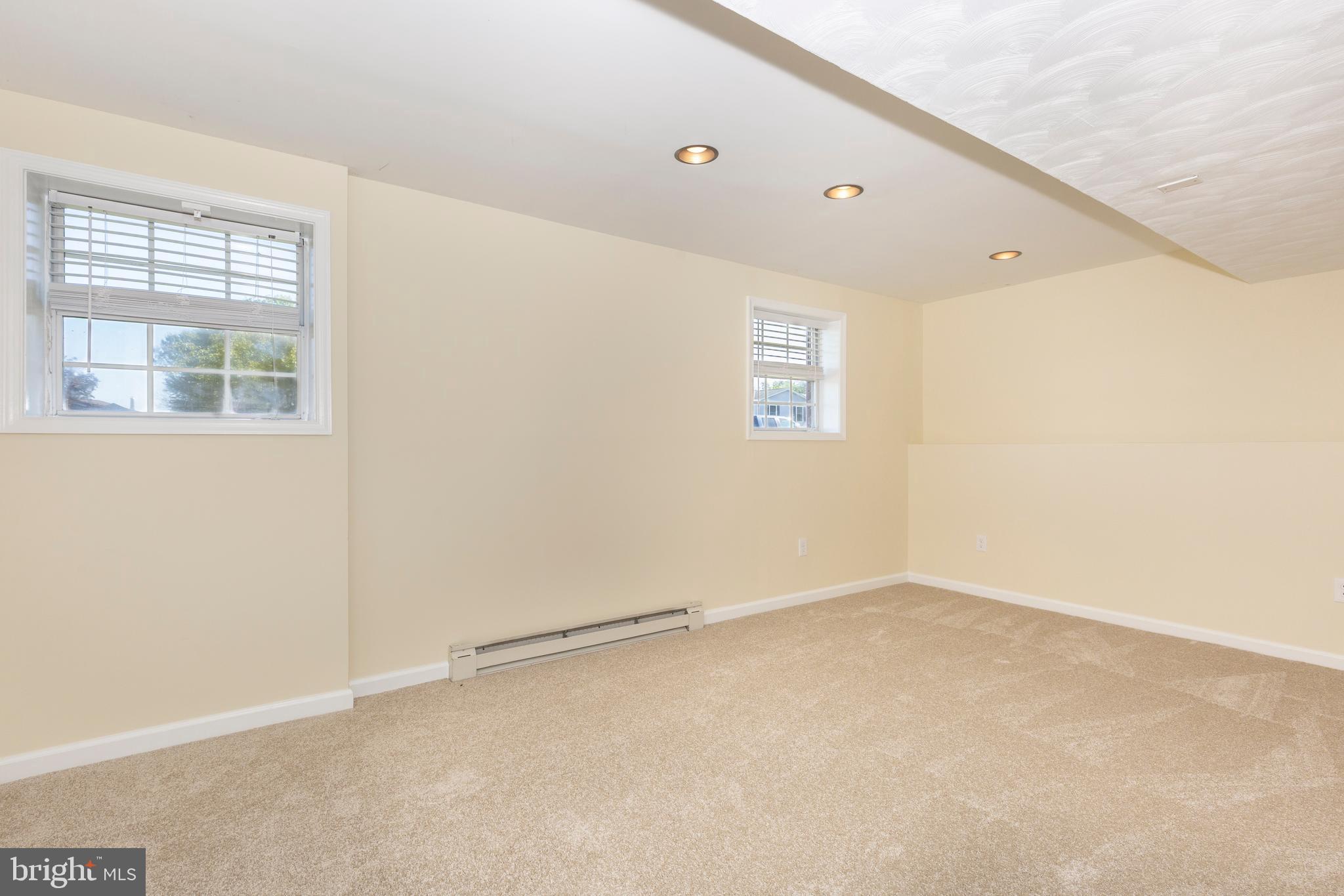 GREEN MEADOWS - Residential