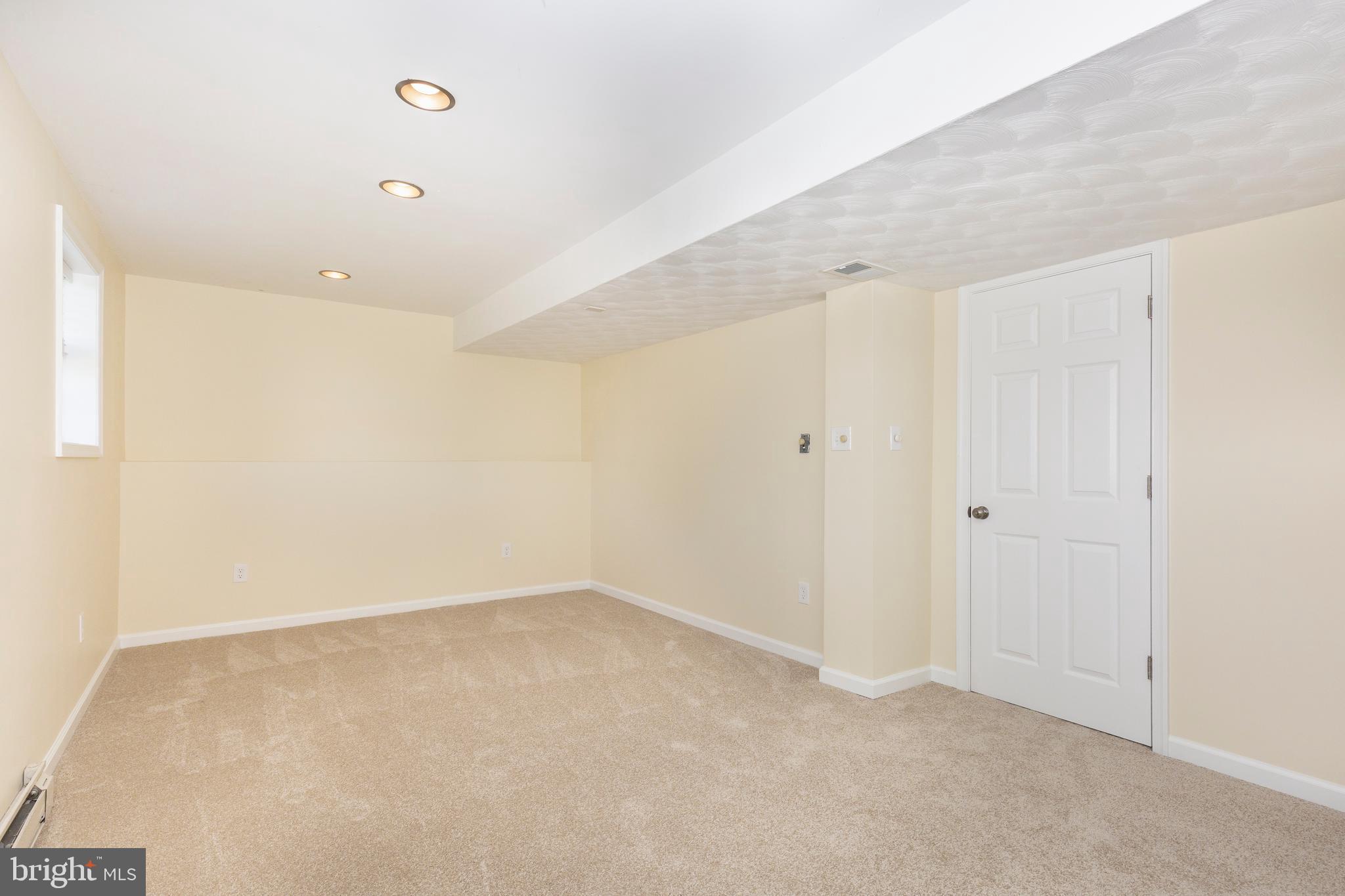 GREEN MEADOWS - Residential