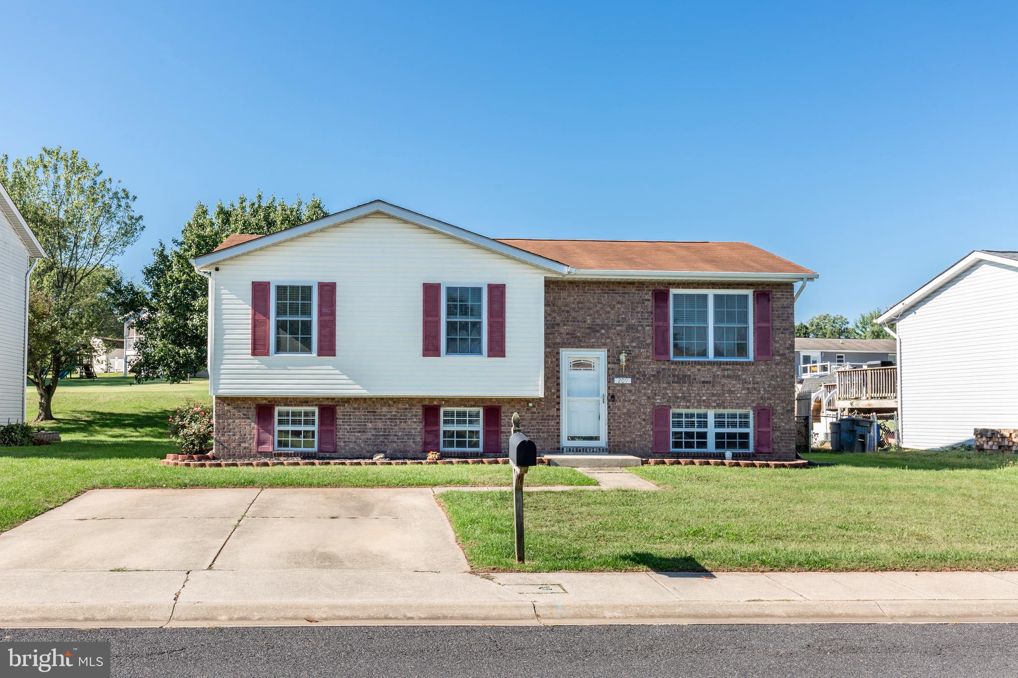 GREEN MEADOWS - Residential