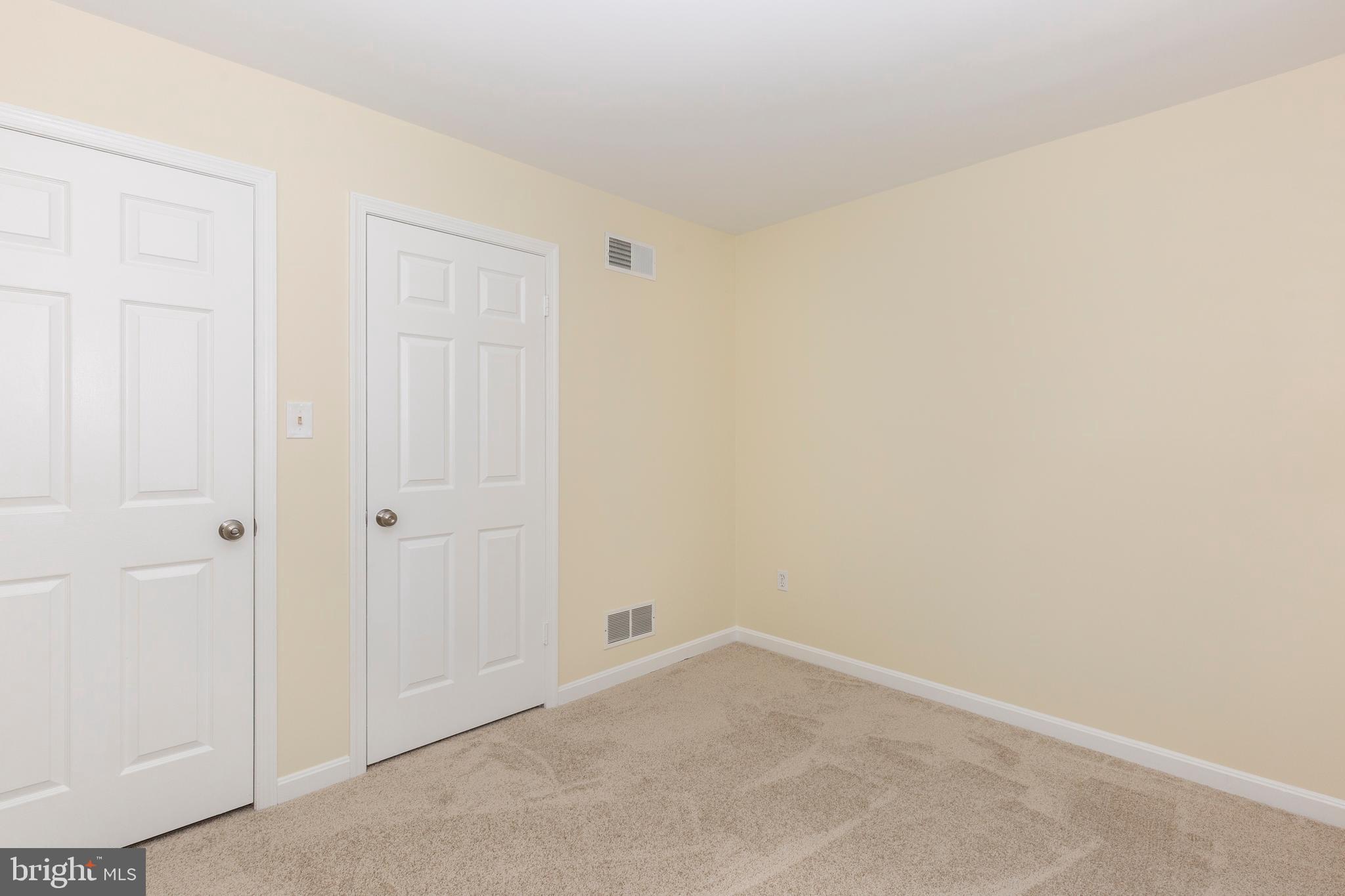 GREEN MEADOWS - Residential