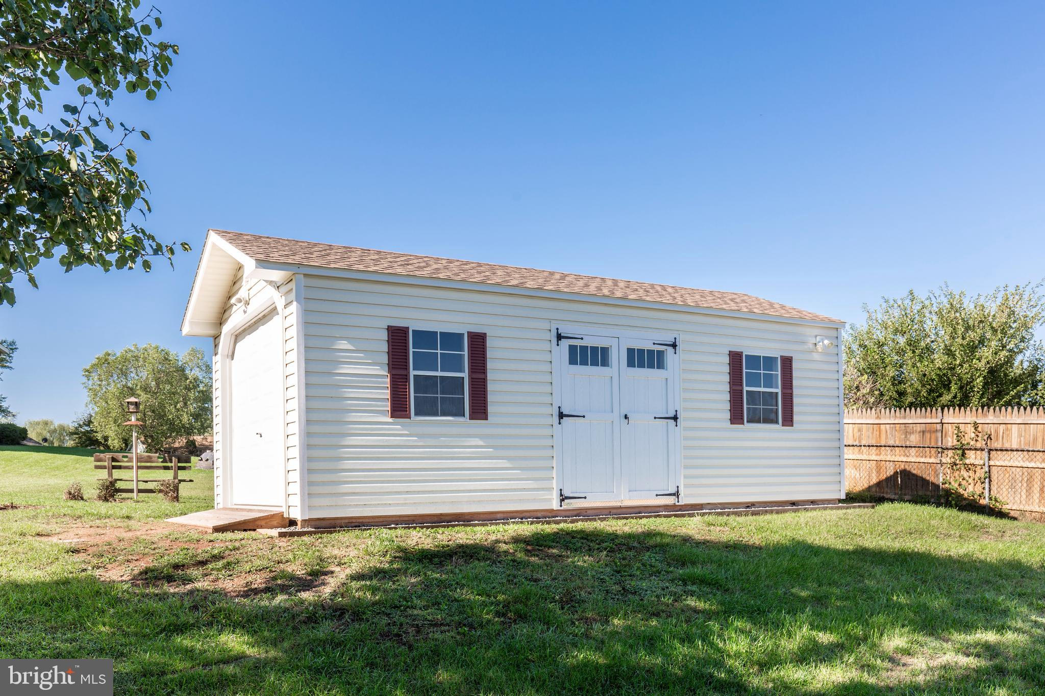 GREEN MEADOWS - Residential