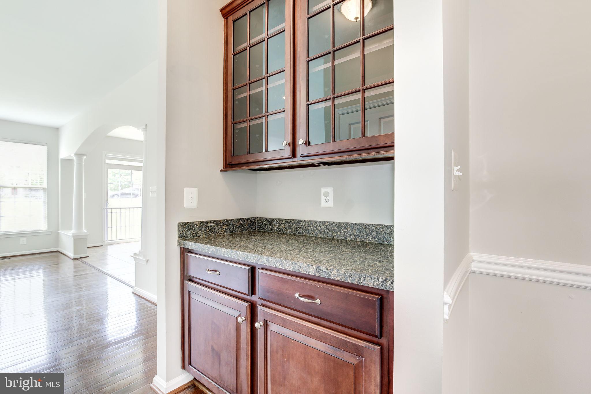 THE PARKE AT MOUNT WASHINGTON - Residential Lease