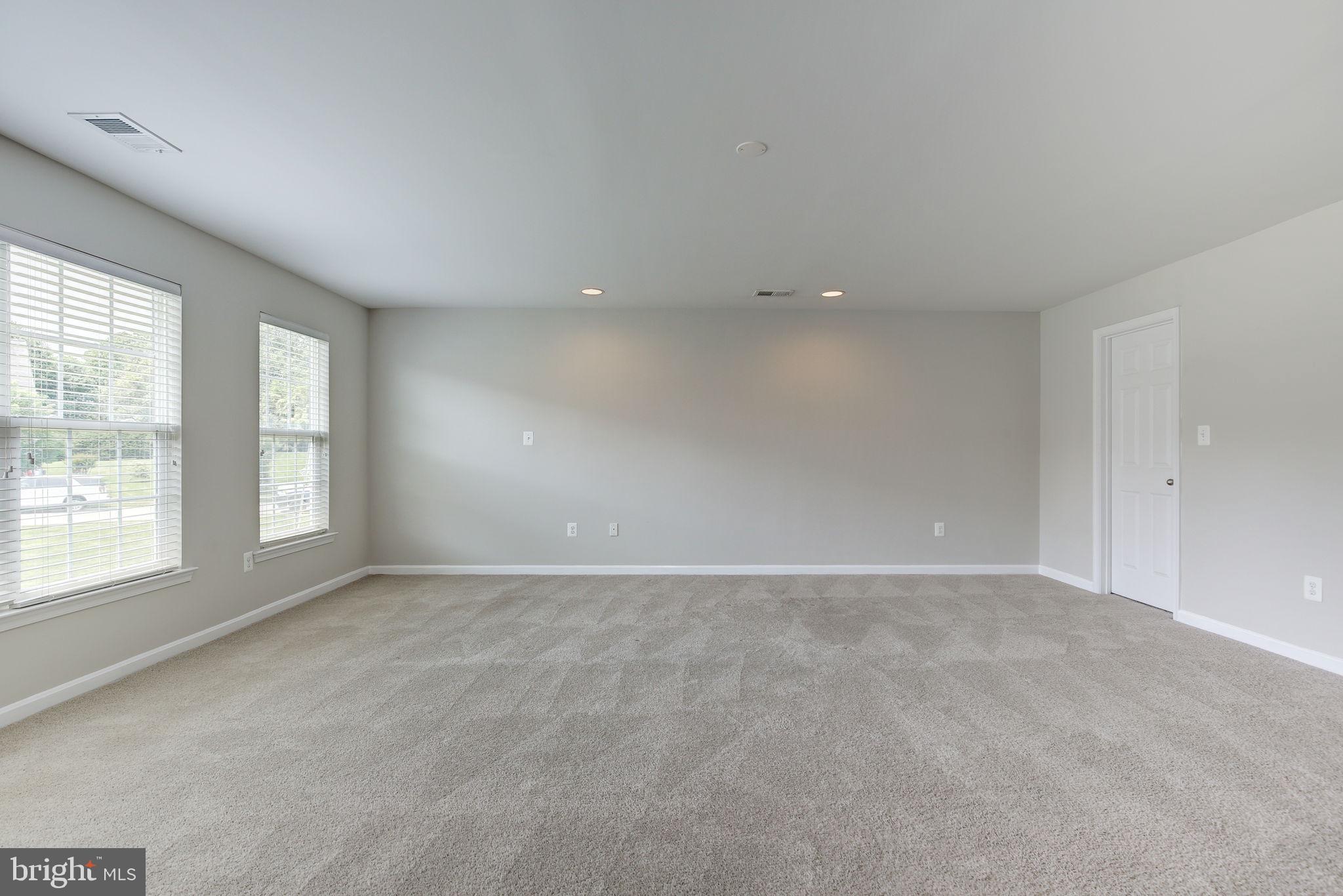 THE PARKE AT MOUNT WASHINGTON - Residential Lease