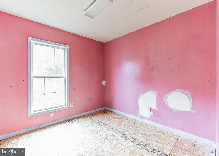 HUNTING QUARTERS - Residential