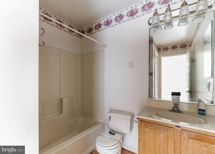 HUNTING QUARTERS - Residential