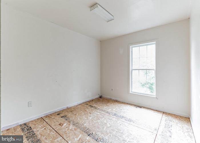 HUNTING QUARTERS - Residential