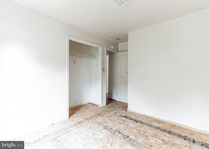 HUNTING QUARTERS - Residential