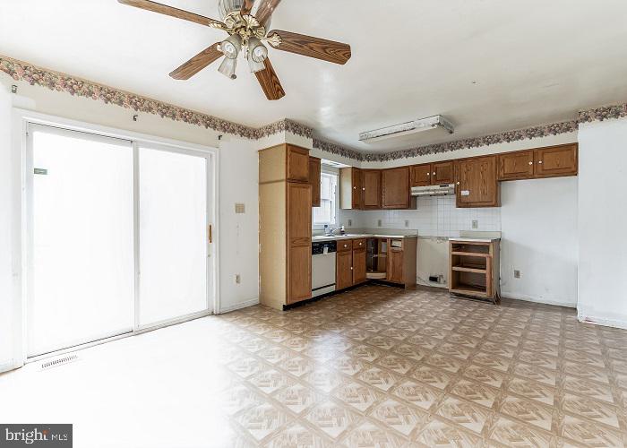 HUNTING QUARTERS - Residential