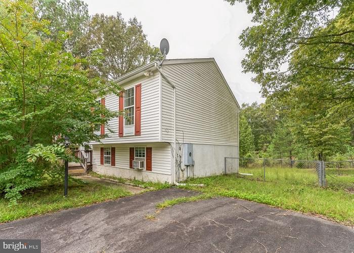 HUNTING QUARTERS - Residential